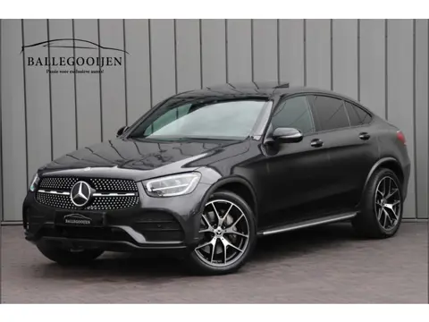 Mercedes-Benz GLC Coupé 300 AMG 4-Matic | 258PK | Schuifdak | Trekhaak | Led | Carplay | Distronic |