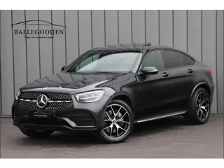 Mercedes-Benz GLC Coupé 300 AMG 4-Matic | 258PK | Schuifdak | Trekhaak | Led | Carplay | Distronic |