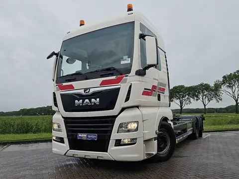 M.A.N. 26.460 TGX 6x2*4