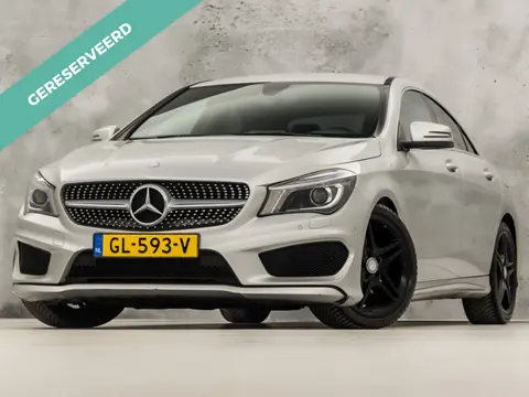 Mercedes-Benz CLA-Klasse 180 AMG Sport Automaat (GROOT NAVI, LEDER/ALCANTARA, KEYLESS START, SPORTST