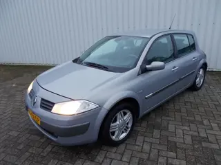 Renault Mégane 1.9 dCi Expression Luxe (bj 2005)
