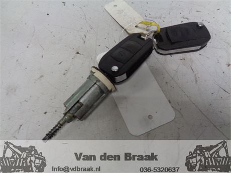 Opel Corsa 2000-2006 Contactslot