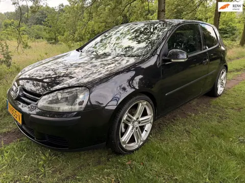 Volkswagen Golf 1.6 APK 30-10-2026