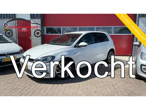 Volkswagen Golf 1.0 TSI Comfortline STOELVERW / CAMERA / CARPLAY / NAVI / CLIMA / PDC / BLUETOOTH / 