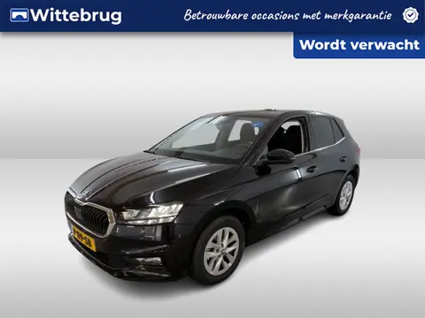 Škoda Fabia 1.0 TSI 95pk Business Edition / Navigatie by APP / LM velgen / Parkeersensoren A. / Digi