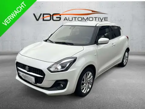 Suzuki Swift 1.2 Select Smart Hybrid / Navi / Camera / Adaptive Cruise / Keyless / Stoelverwarming /