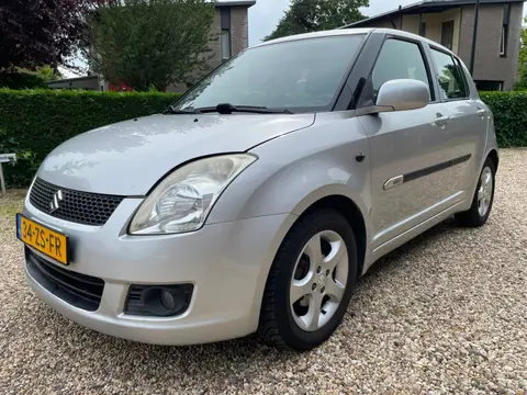 Suzuki Swift 1.3 Shogun