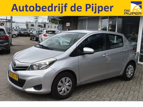 Toyota Yaris 1.0 VVT-i Aspiration ,ONDERHOUDS HISTORIE,ORGINEEL NEDERLANDSE AUTO ,BOEKJES,NATIONALE 