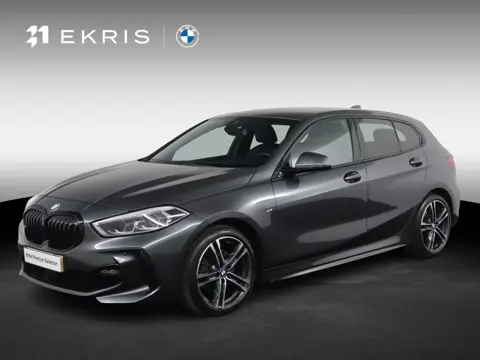 BMW 1-serie 118i Executive Edition M Sport | Executive | Achteruitrijcamera | HiFi System | Stoelver