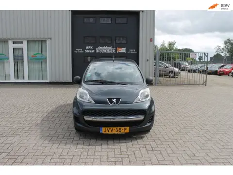 Peugeot 107 1.0-12V Sublime