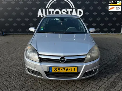 Opel Astra 1.6 Enjoy NL-Auto / NAP / APK / Airco / Cruise Control