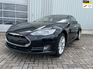 Tesla Model S 85 Base - Start niet - Schade