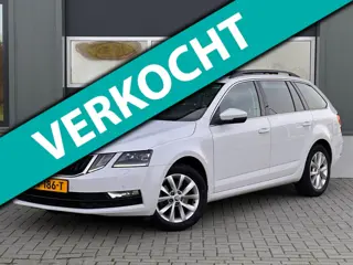 Skoda Octavia Combi 1.5 TSI Business DSG Pano CarPlay BTW