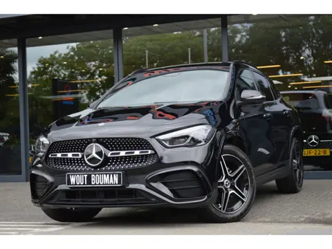 Mercedes-Benz GLA 250 e AMG Multibeam Panorama Memory Distronic Camera 360 Head-up Keyless Pdc