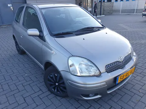 Toyota Yaris 1.3 VVT-i S-Line