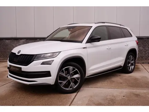 Škoda Kodiaq 1.5 TSI Sportline Business 7p. | Pano | Elek. Trekhaak | Carplay | Memory | Sfeerverlic