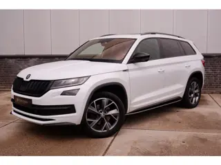 Škoda Kodiaq 1.5 TSI Sportline Business 7p. | Pano | Elek. Trekhaak | Carplay | Memory | Sfeerverlic