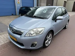 Toyota Auris 1.8 Full Hybrid Executive 2011 NAP + Boekjes Meest luxe uitvoering met koude airco, Nav