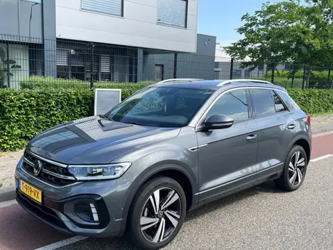 Volkswagen T-Roc 1.5 TSI R-Line Business+ Automaat Navigatie Stoel-verwarming Cruise/climate-control