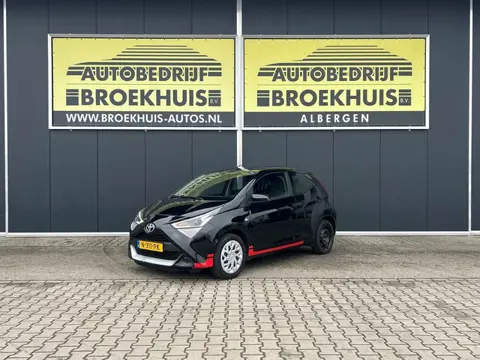 Toyota Aygo 1.0 VVT-i x-play (bj 2022)