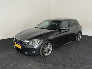 BMW 1-serie 118i M-Sport High Executive / Panorama / Camera / Navigatie / LED
