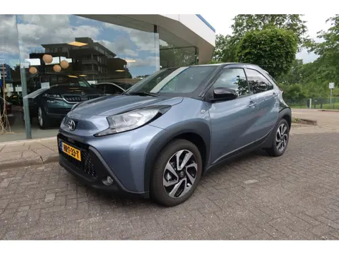 Toyota Aygo X 1.0 CVT AUTOMAAT Pulse I CAMERA I APPLE CARPLAY I STOELVERW. 2273 KM !