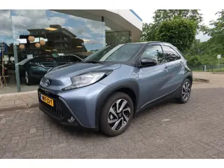 Toyota Aygo X 1.0 CVT AUTOMAAT Pulse I CAMERA I APPLE CARPLAY I STOELVERW. 2273 KM !