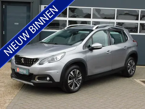 Peugeot 2008 1.2 PureTech Allure, echte automaat !