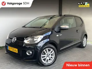 Volkswagen Up! 1.0 take up! Black Edition BlueMotion|Navigatie|Airco|Parkeersensoren|Cruise Control