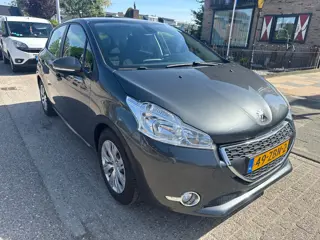 Peugeot 208 1.4 VTi Envy