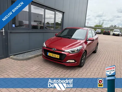 Hyundai i20 1.0 T-GDi 100pk Black Edition 5-drs. CAMERA/NAVI/CARPLAY/CRUISE/PDC/TREKHAAK