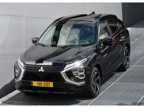 Mitsubishi Eclipse Cross PHEV 2.4 INSTYLE 4WD | PLUG IN HYBRID | V2G | PANORAMADAK | LEDER | TREKHAA