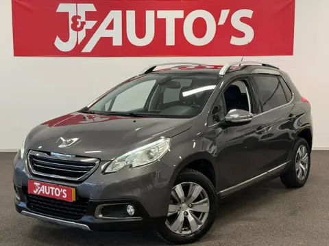 Peugeot 2008 1.2 PureTech Allure, NAVI/PDC, PANORAMA, CRUISE,