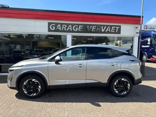Nissan QASHQAI 1.3 MHEV Xtronic N-Connecta (bj 2025)