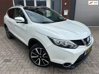 Nissan Qashqai 1.2 Tekna / Pano / Leder / Navi / Camera / PDC / LED / NAP