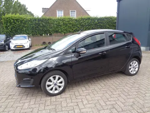 Ford Fiesta 1.0 Style airco, trekhaak, LM velgen (bj 2016)