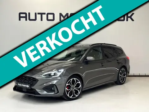Ford Focus 1.0 EcoBoost Hybrid ST Line Camera / 18 inch / Navi / trekhaak / Dynamisch knipperlicht