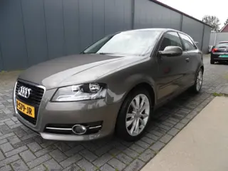 AUDI A3 1.2 TFSI AMBIT. PL.B