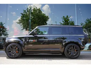 Land Rover Defender 110 P 400 E X-Dynamic HSE GERESERVEERD