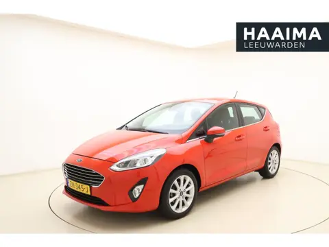 Ford Fiesta 1.0 EcoBoost Titanium | Trekhaak | Navigatie | Camera | Parkeersensoren voor en achter |