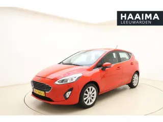 Ford Fiesta 1.0 EcoBoost Titanium | Trekhaak | Navigatie | Camera | Parkeersensoren voor en achter |