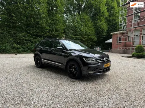 Volkswagen TIGUAN 1.4 TSI ACT Connected Series