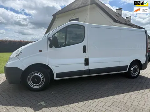 Opel Vivaro 2.0 CDTI L2H1 / Bj: 2014 / Airco