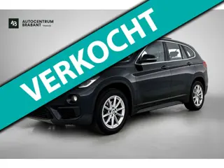 BMW X1 SDrive18i Centennial High Executive(Goed OndH, Panorama, Trekhaak, Camera, StoelV, Navi, Clia