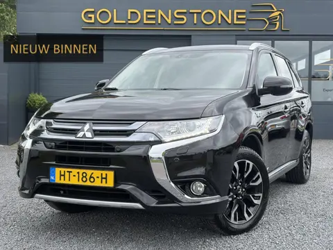 Mitsubishi Outlander 2.0 PHEV Executive Edition Trekhaak,Navi,Camera,Keyless,Alcantara-Halfleder,Sto