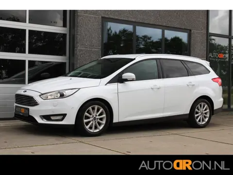 Ford FOCUS Wagon 1.0 Ecoboost 125 Pk Titanium Edition HalfLeder Stuurverwarming Nieuwe Distributieri
