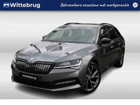 Škoda Superb Combi 1.4 TSI iV 218pk Sportline DSG Automaat / Panorama schuifdak / Navigatie Pro / LM