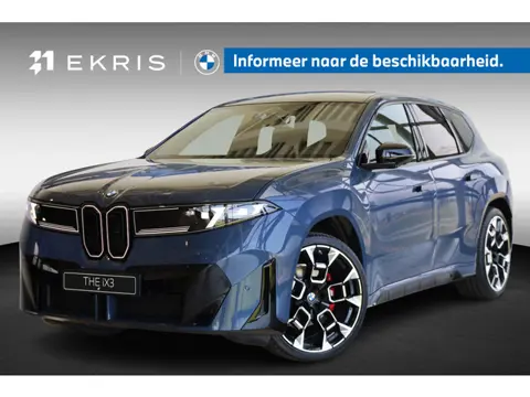 BMW iX3 50 xDrive M Sportpakket Pro | Iconic Glow | Trekhaak | Panoramadak | Innovation Pack