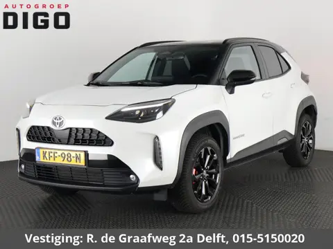 Toyota Yaris Cross Hybrid 115 Dynamic Sport Bi-Tone | Stuur- & Stoelverwarming | Apple Carplay & And
