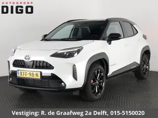 Toyota Yaris Cross Hybrid 115 Dynamic Sport Bi-Tone | Stuur- & Stoelverwarming | Apple Carplay & And